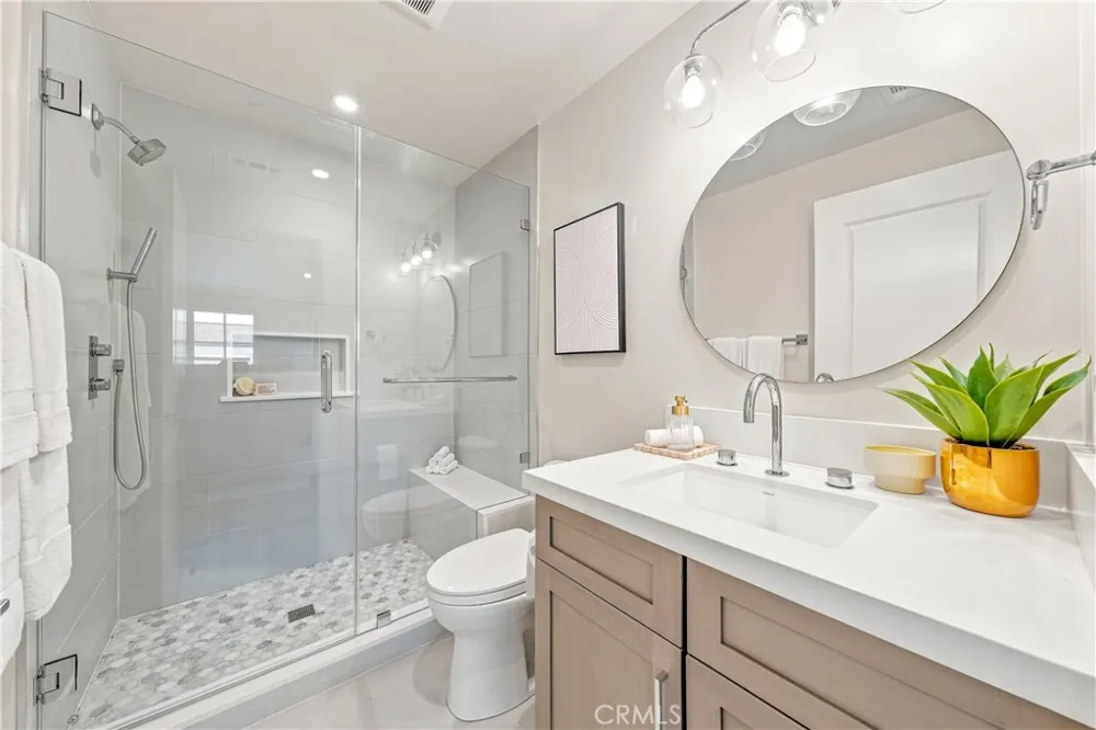 1373 Coast Highway Laguna Beach, CA 92651