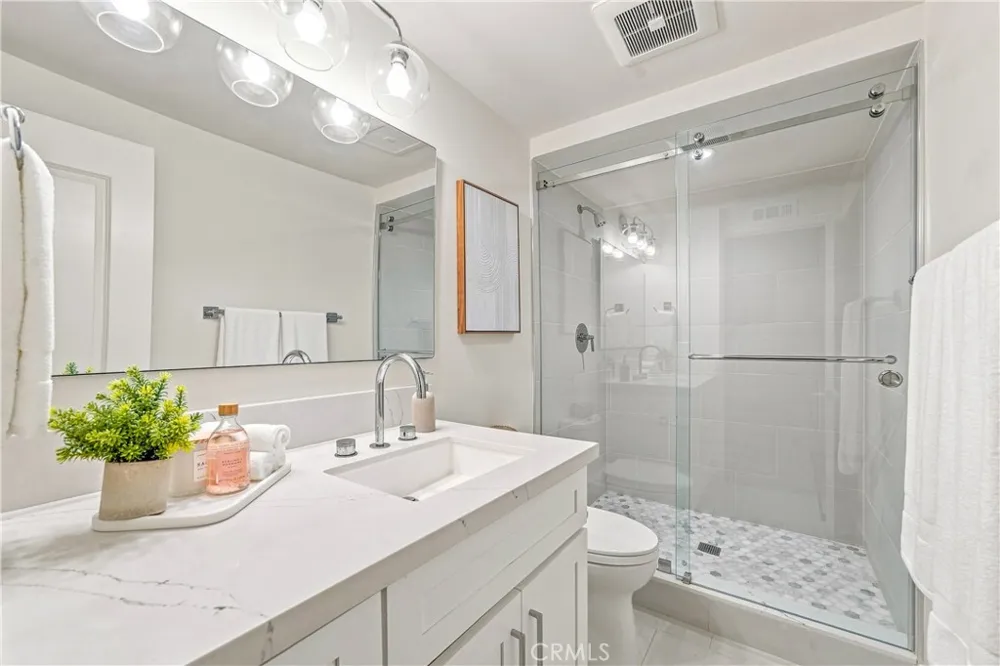 1373 Coast Highway Laguna Beach, CA 92651