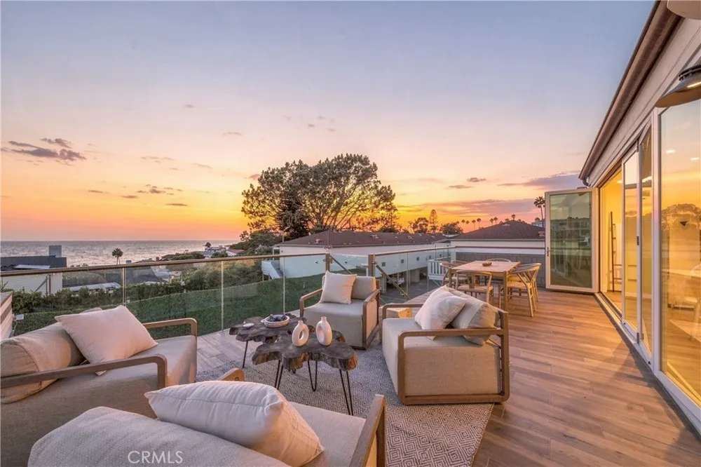 1373 Coast Highway Laguna Beach, CA 92651