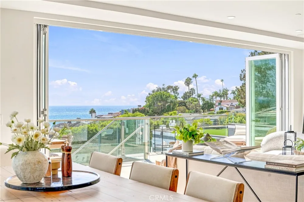 1373 Coast Highway Laguna Beach, CA 92651