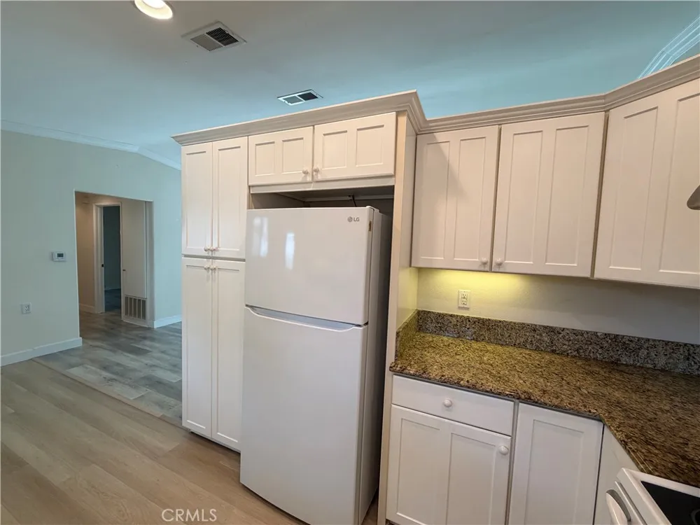 98 Via Estra #C Laguna Woods, CA 92637