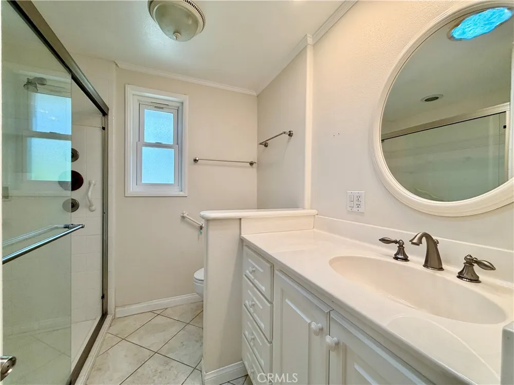 98 Via Estra #C Laguna Woods, CA 92637