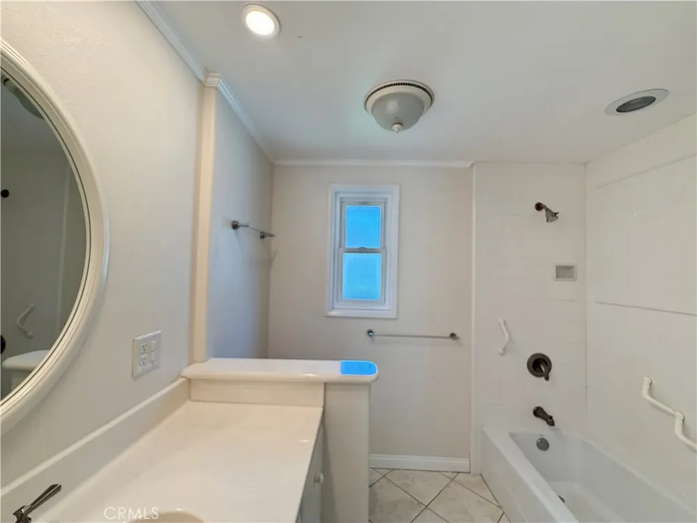 98 Via Estra #C Laguna Woods, CA 92637