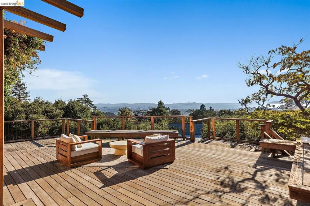 1514 La Loma Ave Berkeley, CA 94708