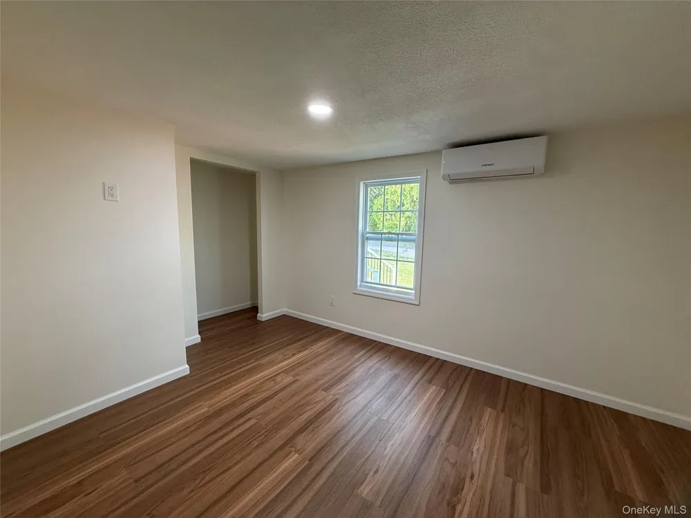 2 Walnut Park Lot 1 Lane Milton, NY 12547