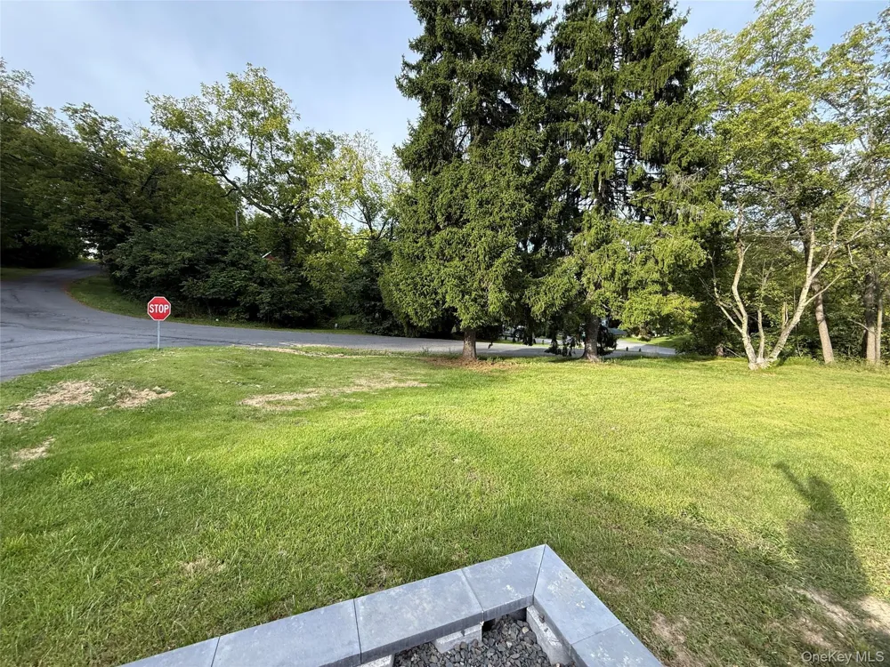 2 Walnut Park Lot 1 Lane Milton, NY 12547