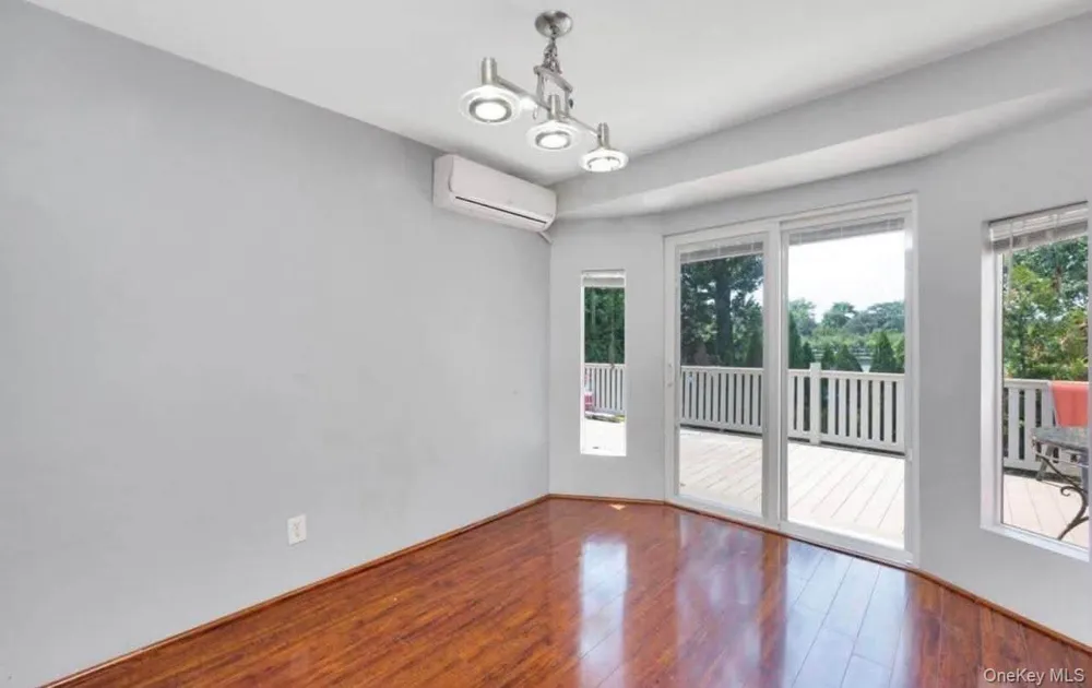220 Corona Avenue #1 Valley Stream, NY 11580