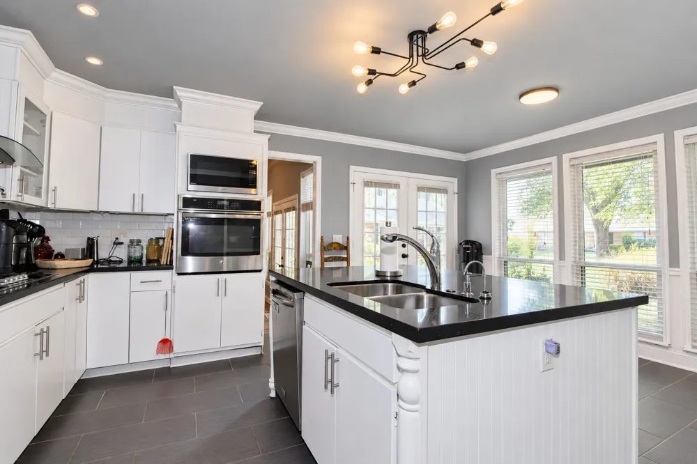 8413 Shadowood Avenue Broken Arrow, OK 74011