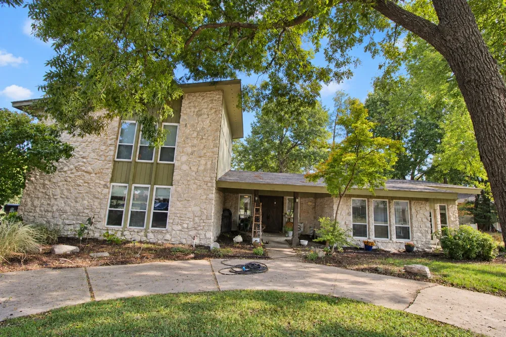 8413 Shadowood Avenue Broken Arrow, OK 74011