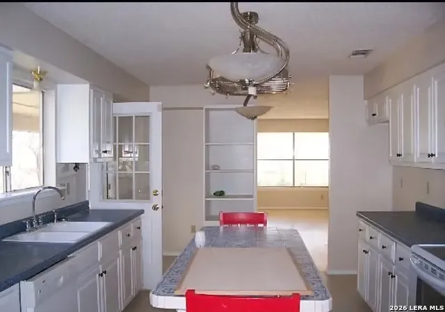 2544 State Highway 97 Floresville, TX 78114