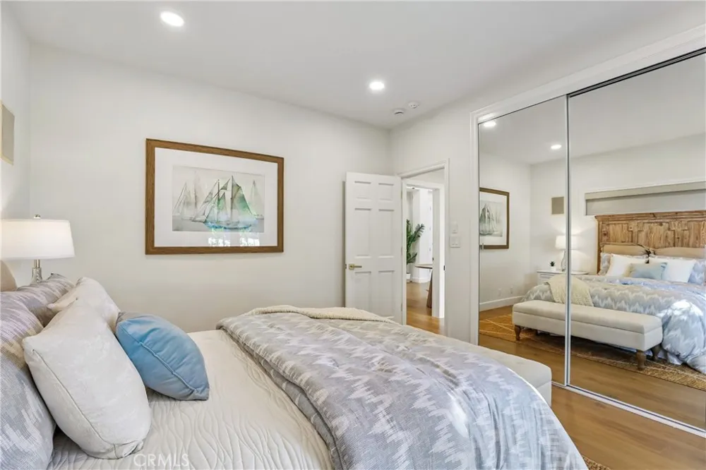 2300 John Street Manhattan Beach, CA 90266