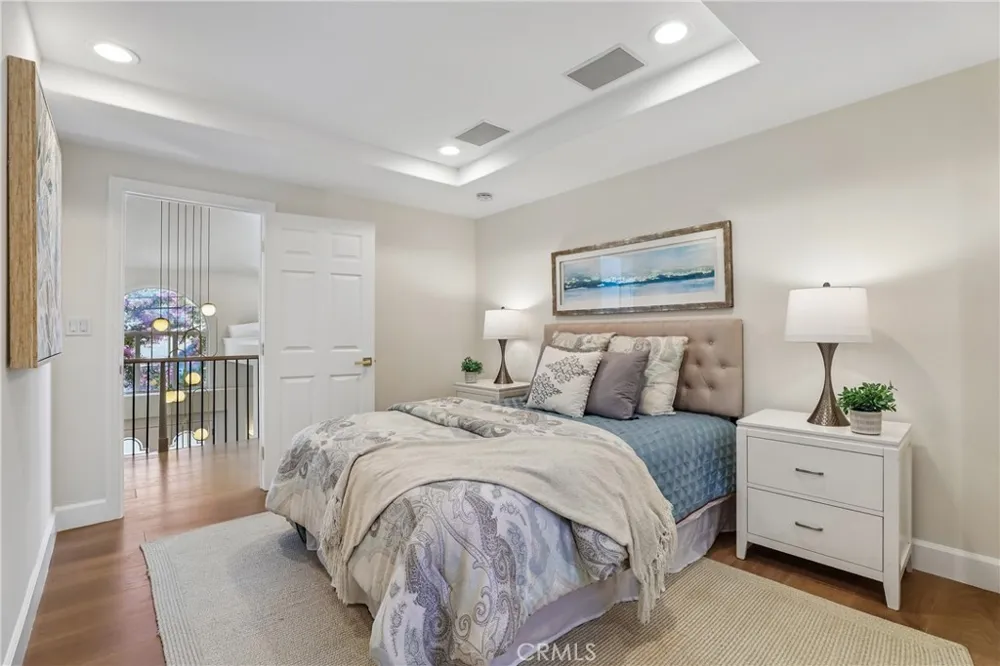 2300 John Street Manhattan Beach, CA 90266