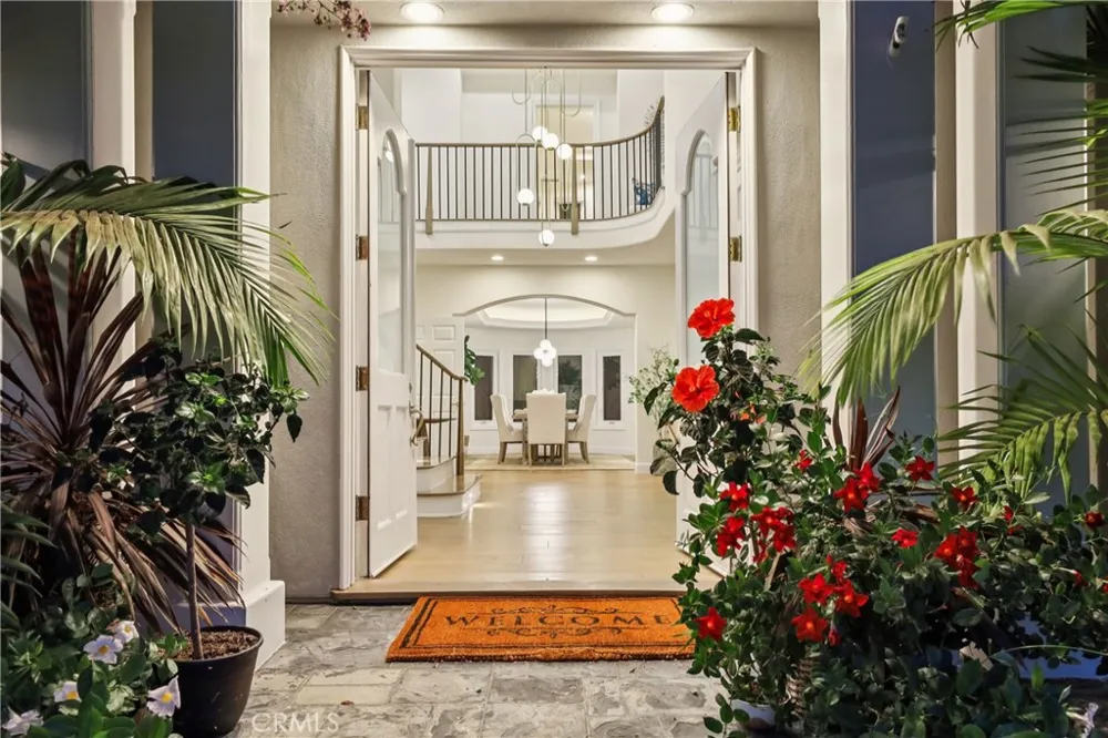 2300 John Street Manhattan Beach, CA 90266