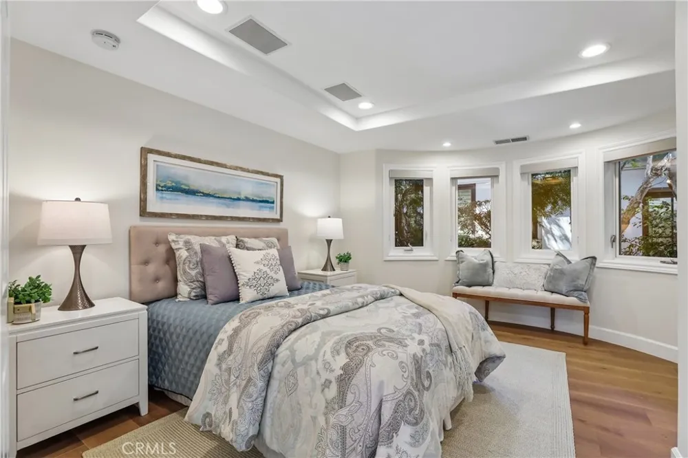 2300 John Street Manhattan Beach, CA 90266