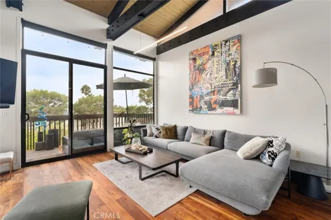 6326 Marina Pacifica Dr S