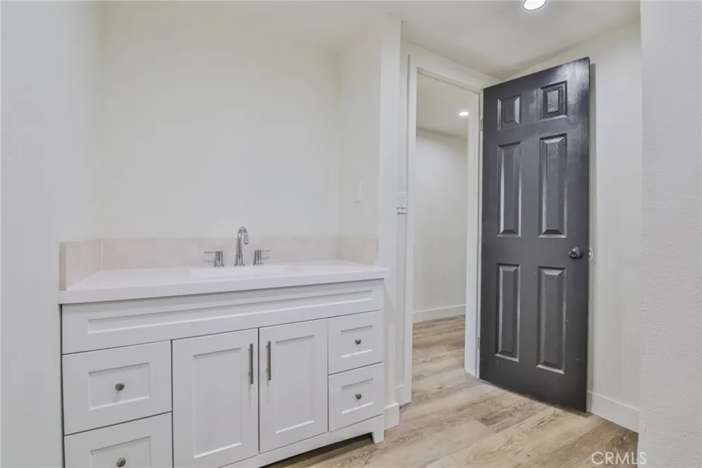 10545 54th Jurupa Valley, CA 91752