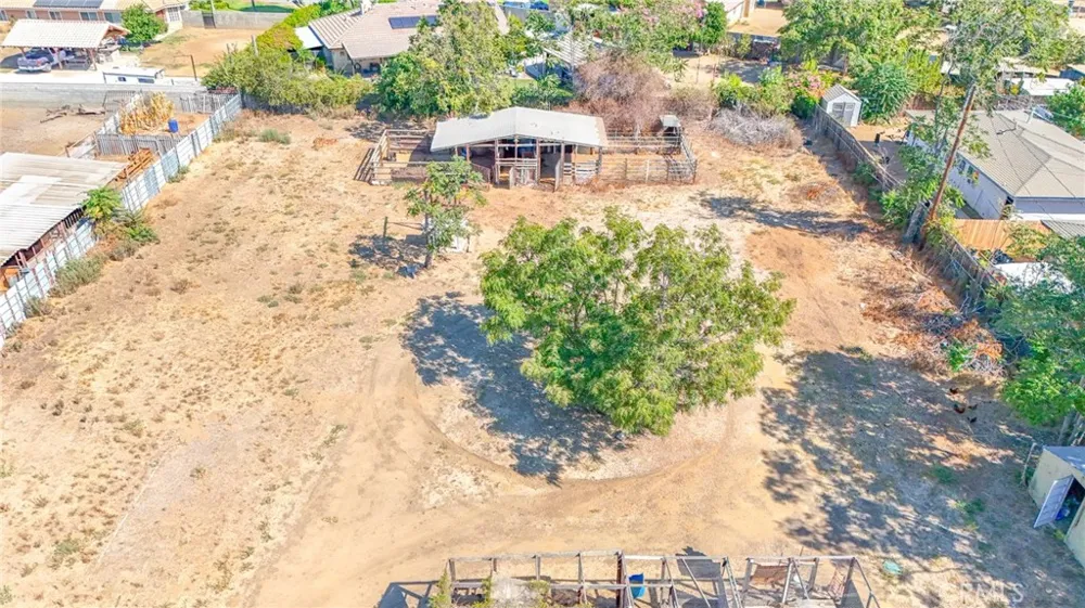 10545 54th Jurupa Valley, CA 91752