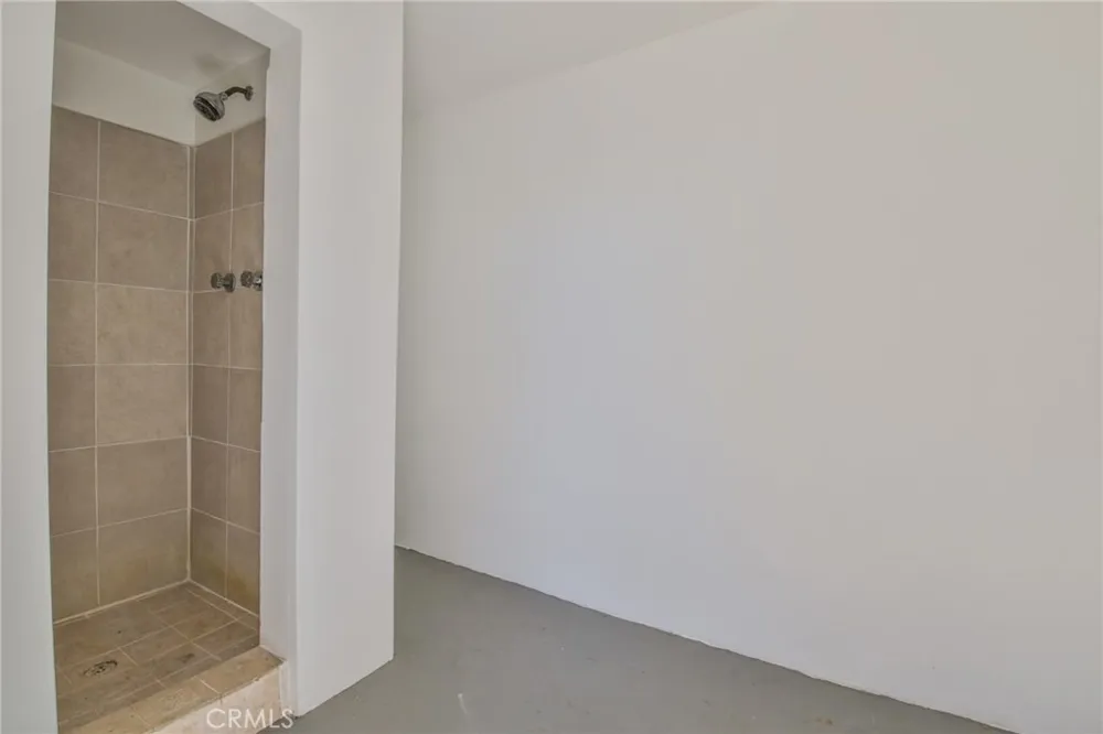 10545 54th Jurupa Valley, CA 91752