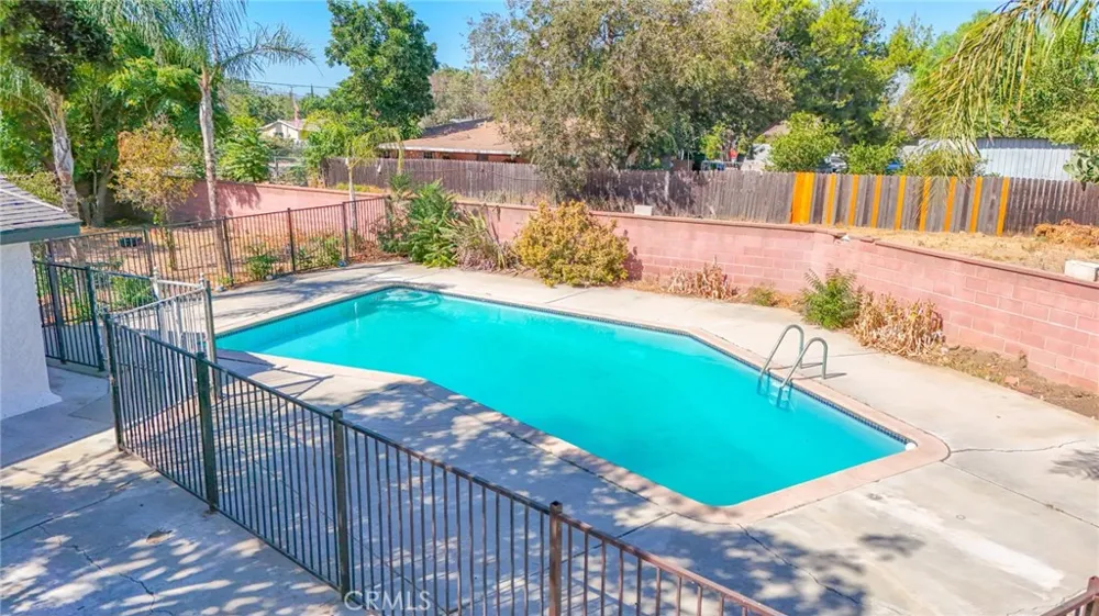 10545 54th Jurupa Valley, CA 91752