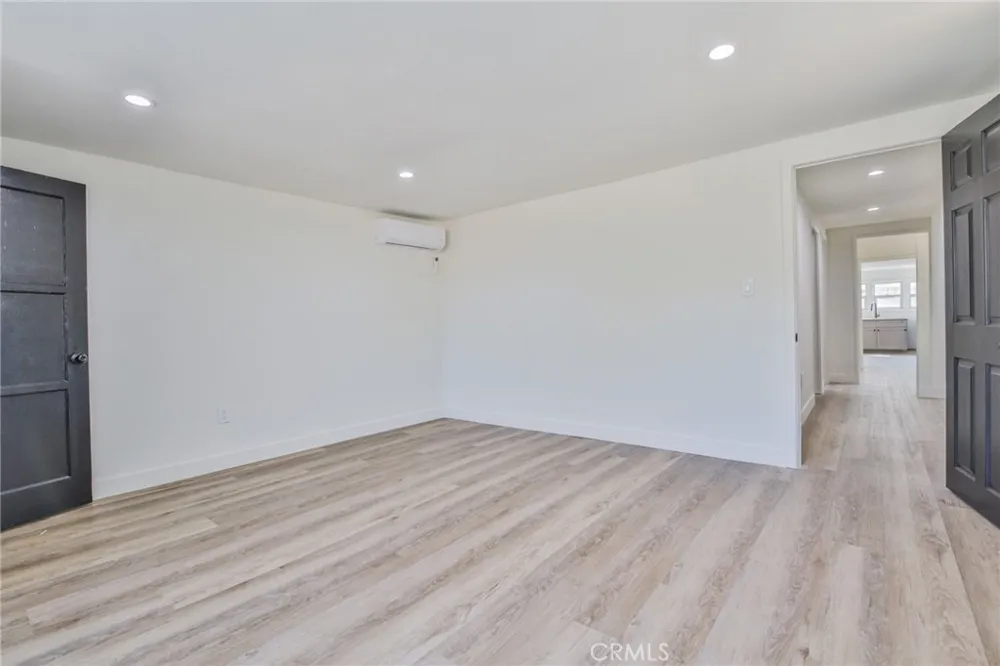 10545 54th Jurupa Valley, CA 91752