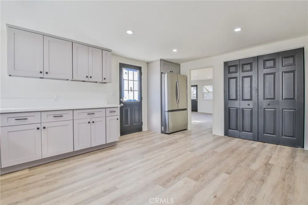 10545 54th Jurupa Valley, CA 91752