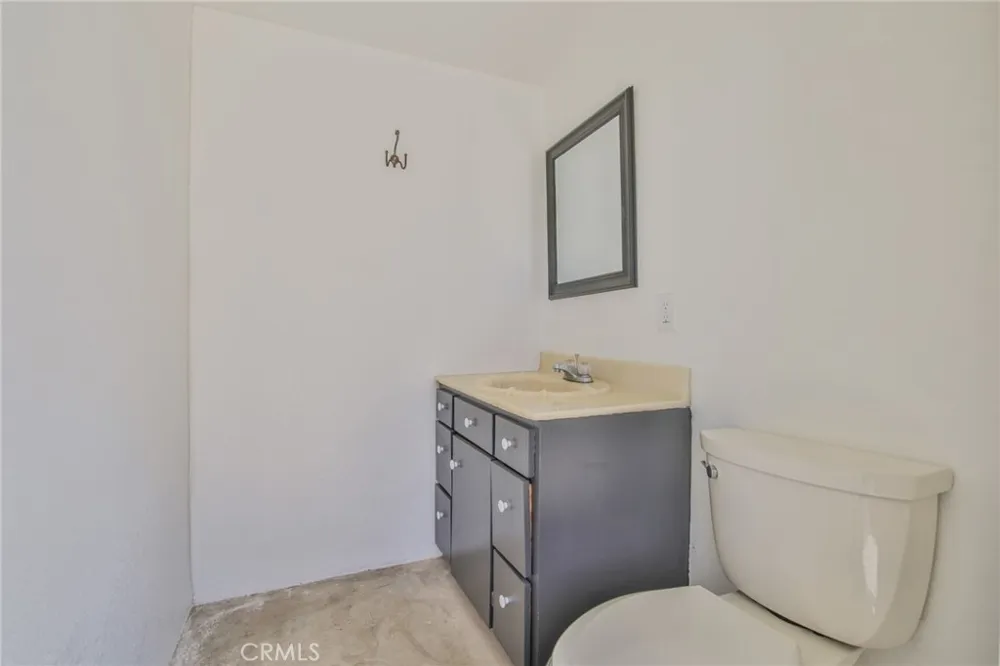 10545 54th Jurupa Valley, CA 91752
