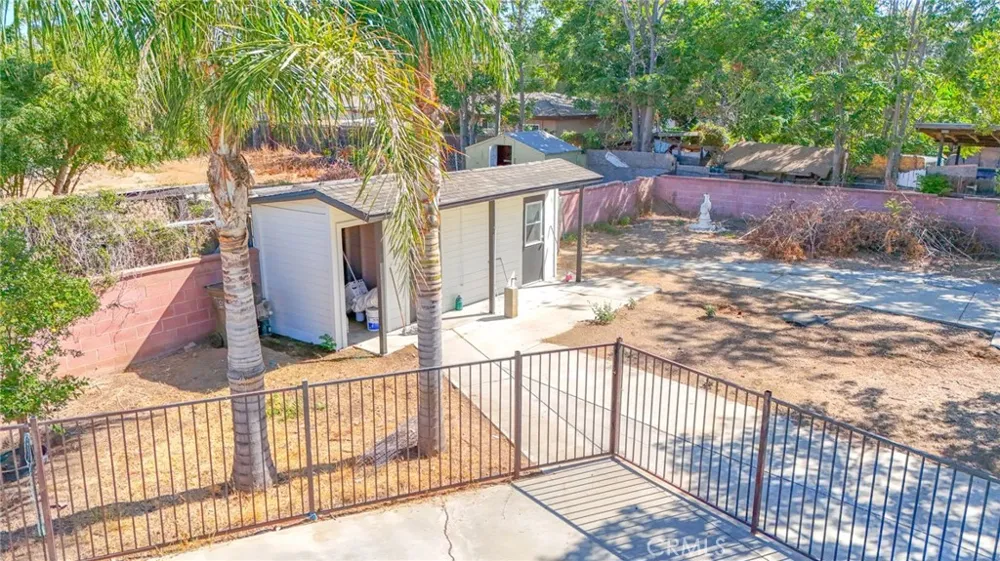 10545 54th Jurupa Valley, CA 91752