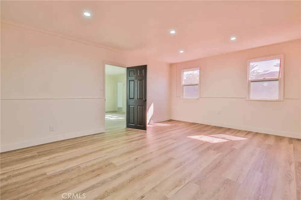 10545 54th Jurupa Valley, CA 91752
