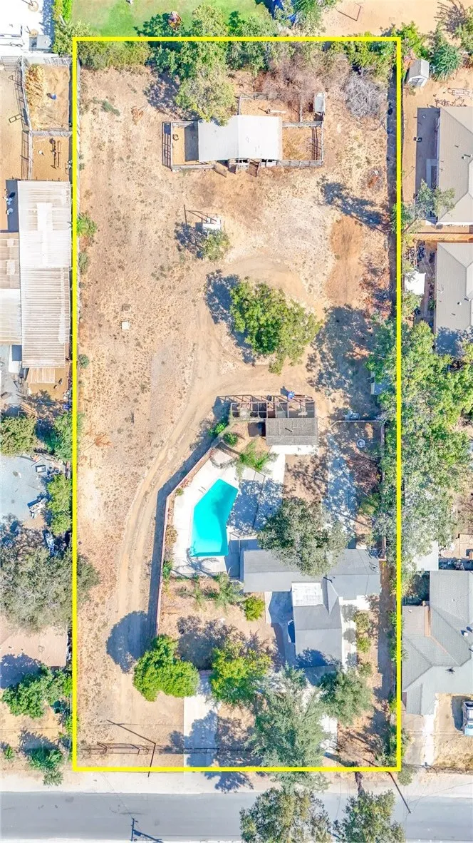 10545 54th Jurupa Valley, CA 91752