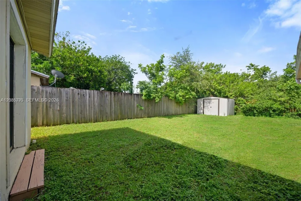 3530 65th Ave Hollywood, FL 33024