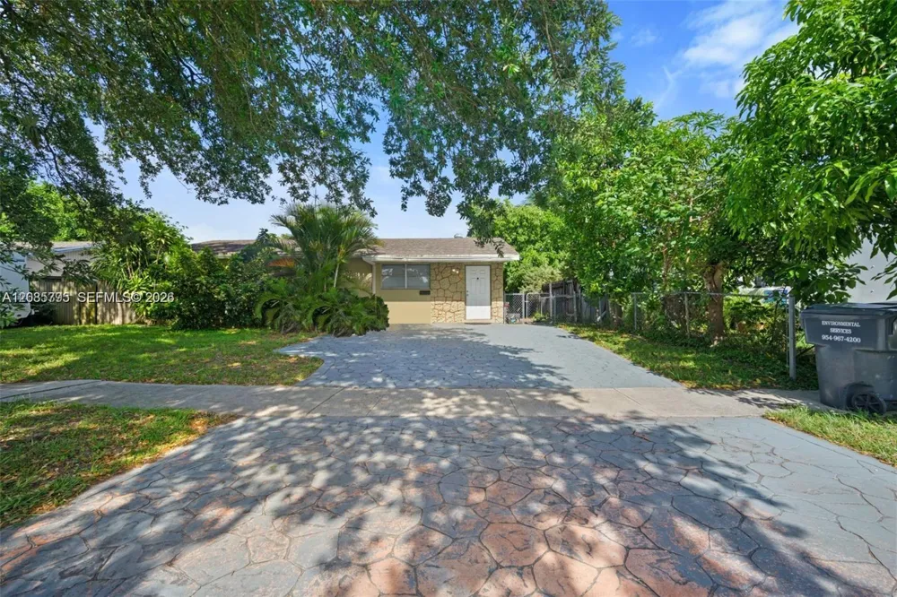 3530 65th Ave Hollywood, FL 33024