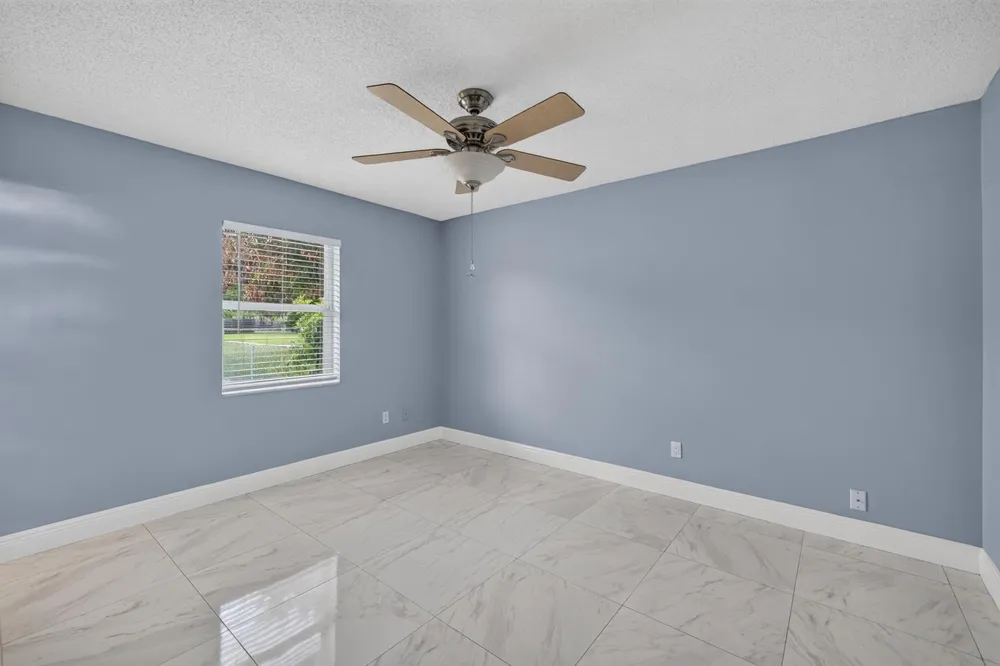 732 SW RAVENSWOOD LANE Port St. Lucie, FL 34983