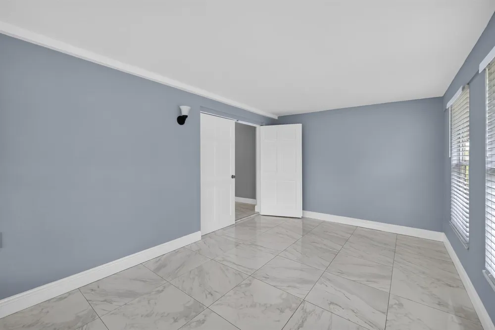 732 SW RAVENSWOOD LANE Port St. Lucie, FL 34983