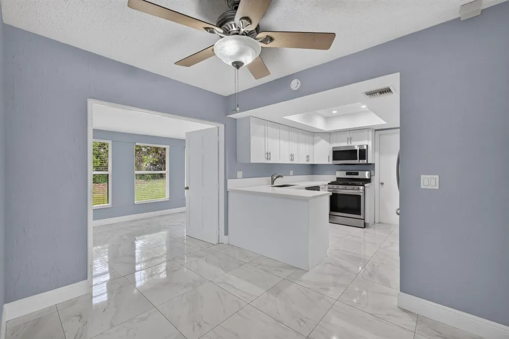 732 SW RAVENSWOOD LANE Port St. Lucie, FL 34983