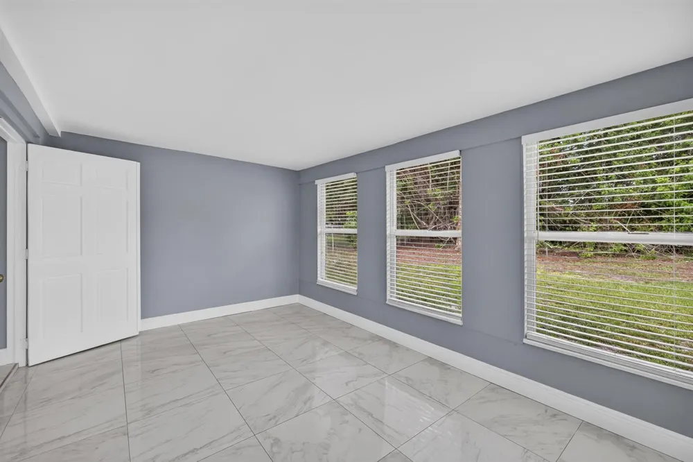 732 SW RAVENSWOOD LANE Port St. Lucie, FL 34983