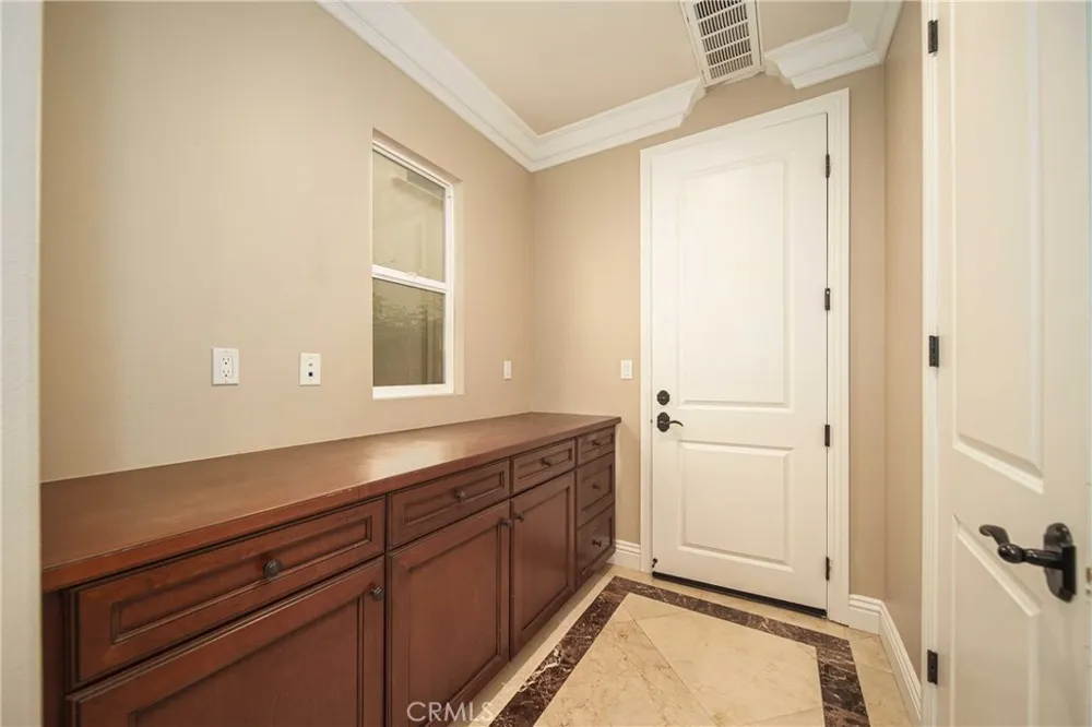 51 Cunningham Irvine, CA 92618