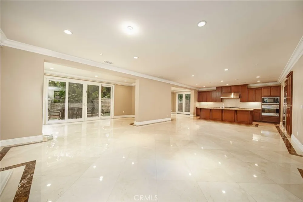 51 Cunningham Irvine, CA 92618