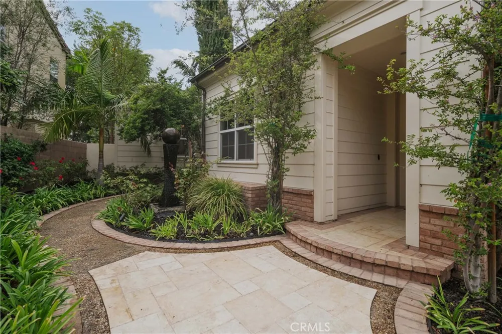 51 Cunningham Irvine, CA 92618