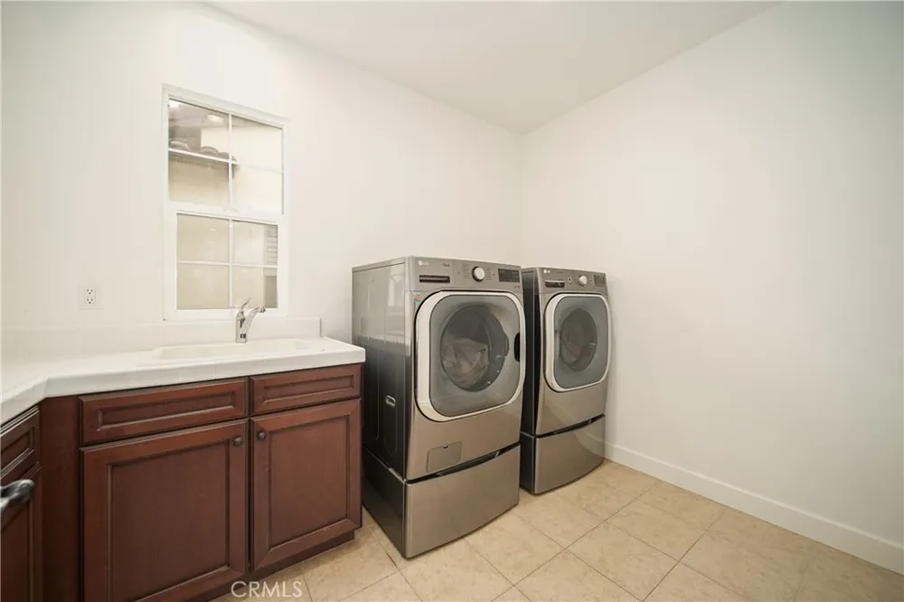 51 Cunningham Irvine, CA 92618