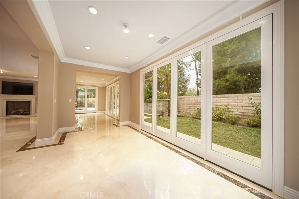 51 Cunningham Irvine, CA 92618
