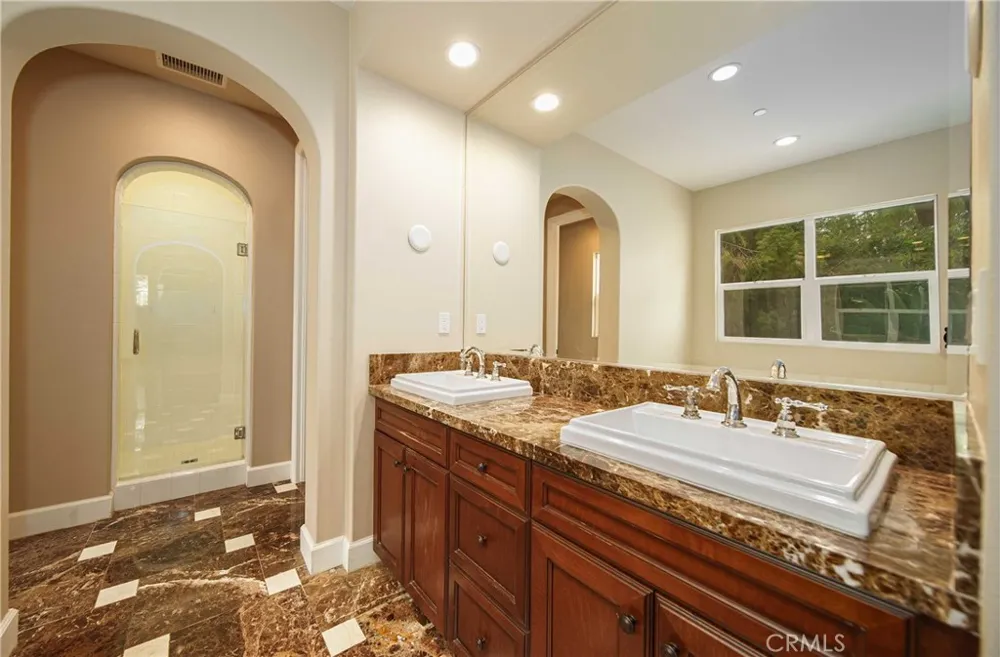 51 Cunningham Irvine, CA 92618