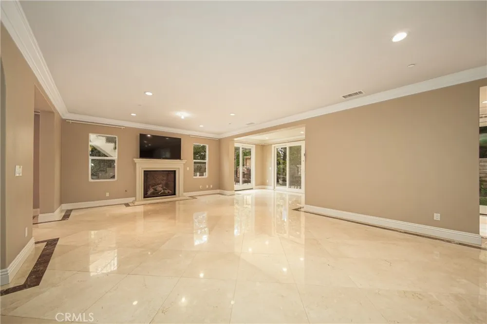 51 Cunningham Irvine, CA 92618