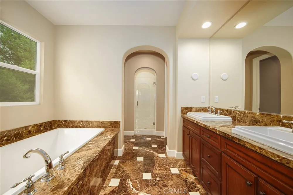 51 Cunningham Irvine, CA 92618