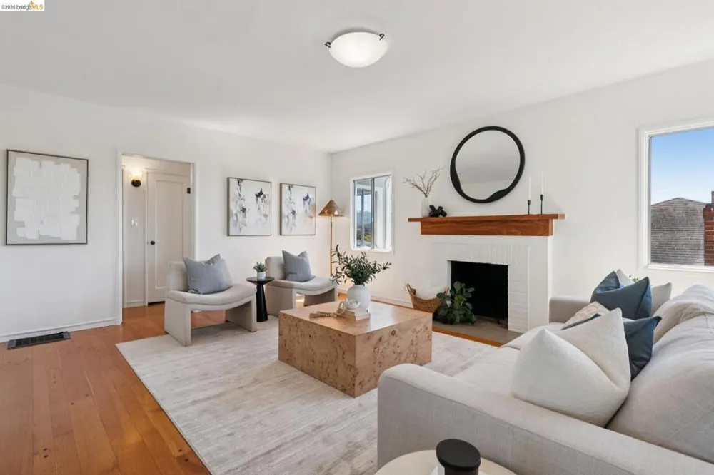 5718 Burlingame Ave Richmond, CA 94804