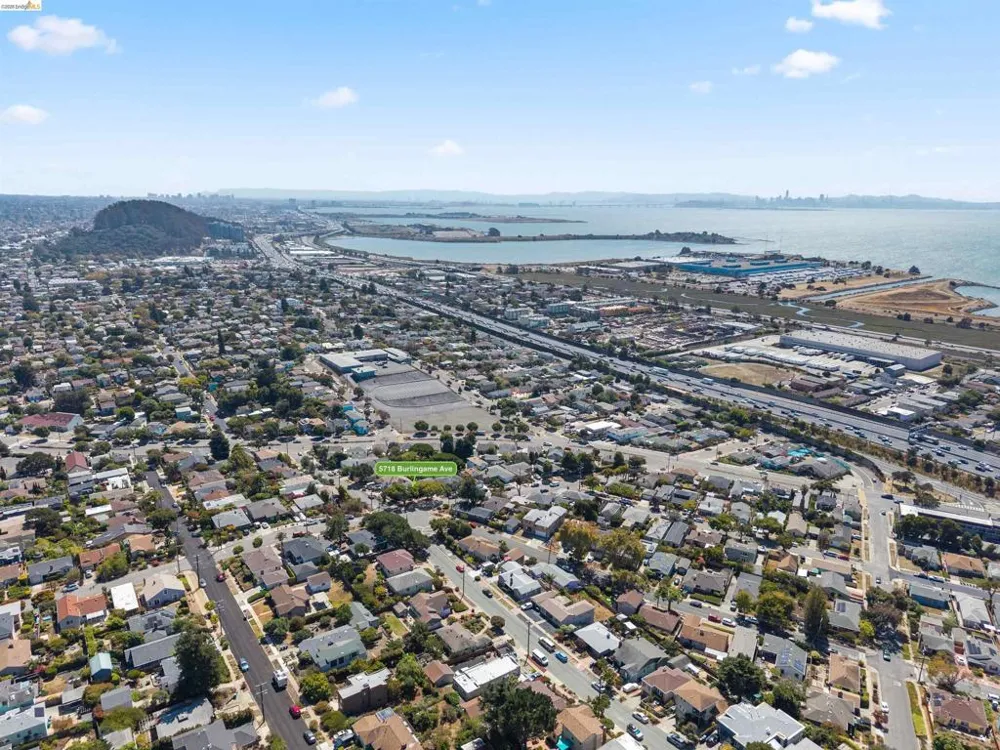 5718 Burlingame Ave Richmond, CA 94804