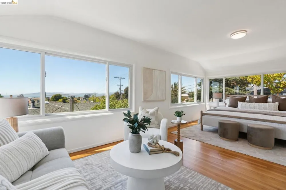 5718 Burlingame Ave Richmond, CA 94804