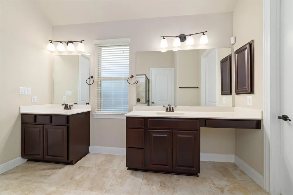 5503 Keystone Bay Court Fulshear, TX 77441