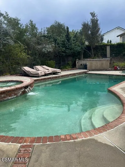 115 Los Padres Drive Thousand Oaks, CA 91361