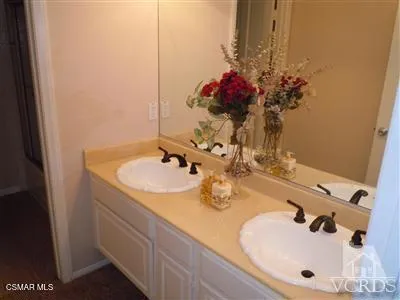 115 Los Padres Drive Thousand Oaks, CA 91361