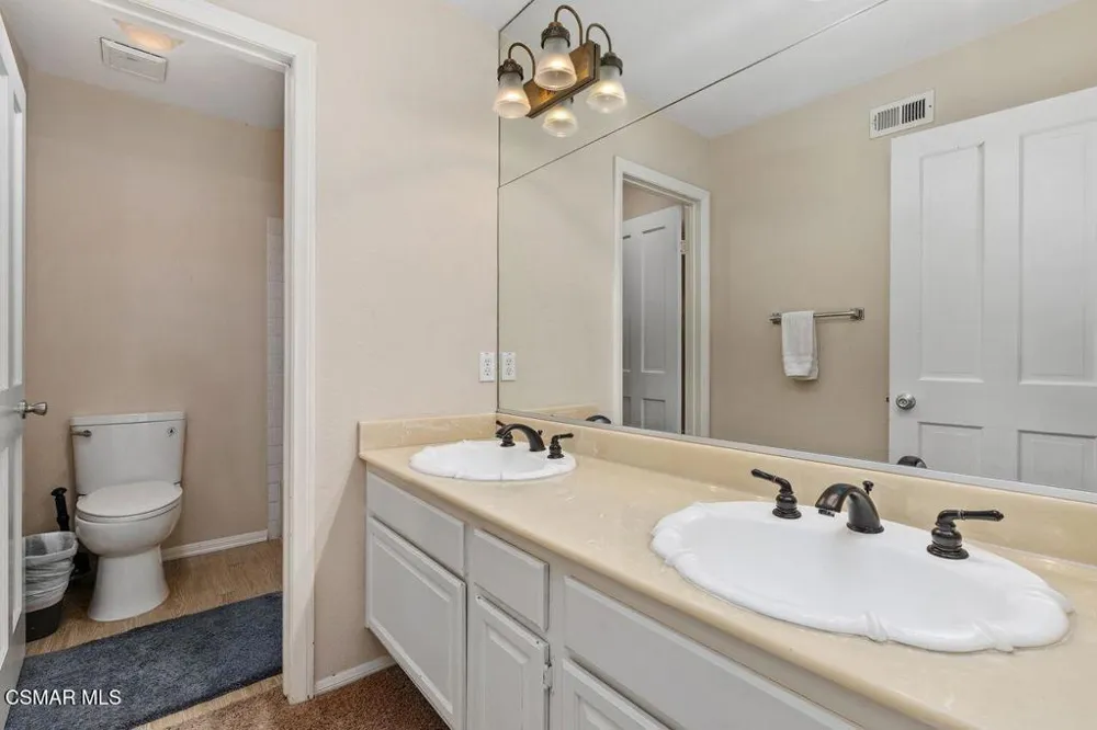 115 Los Padres Drive Thousand Oaks, CA 91361